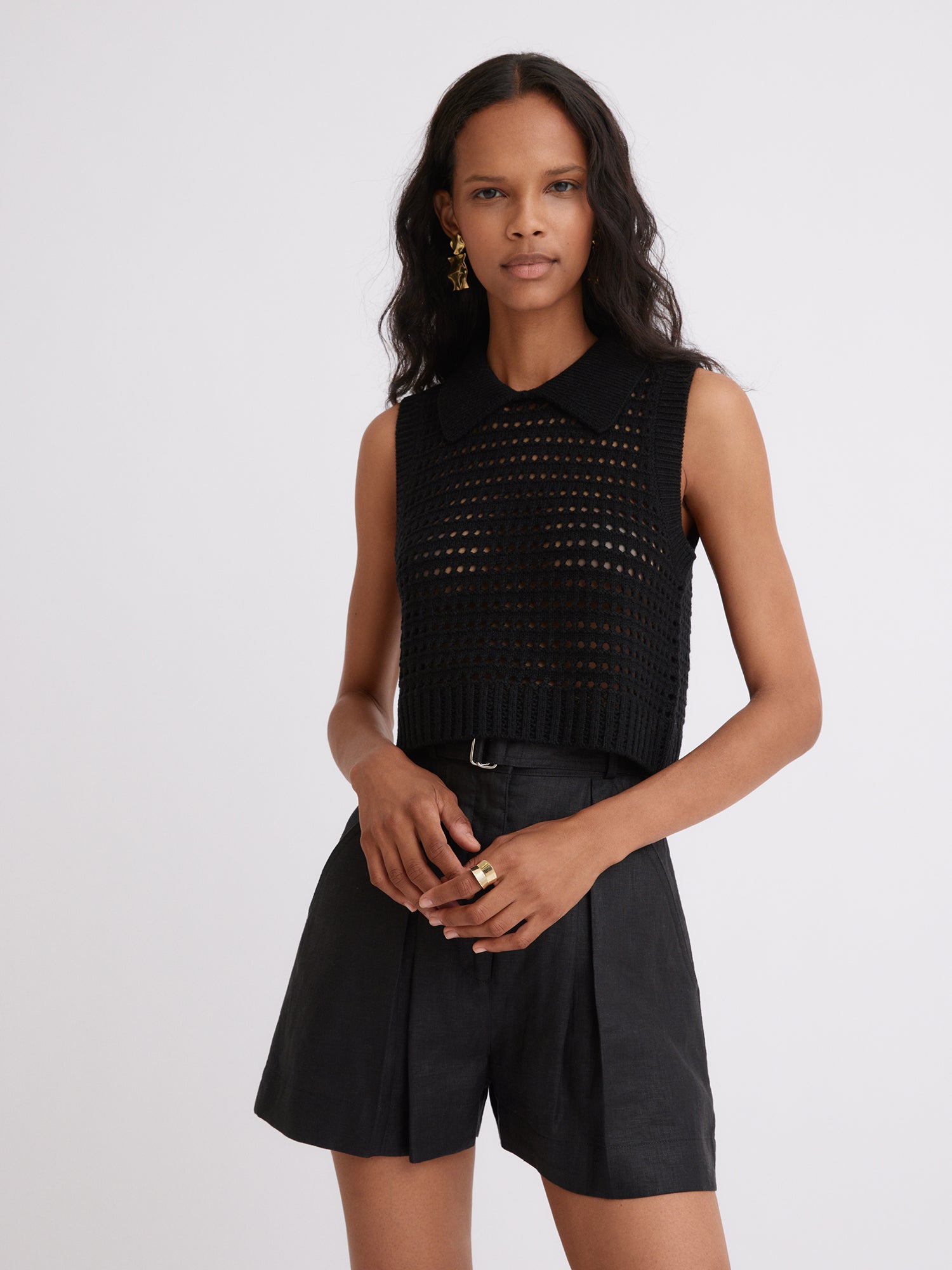 Black Linen Pleated Short